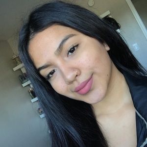 Meet your Posher, Edna